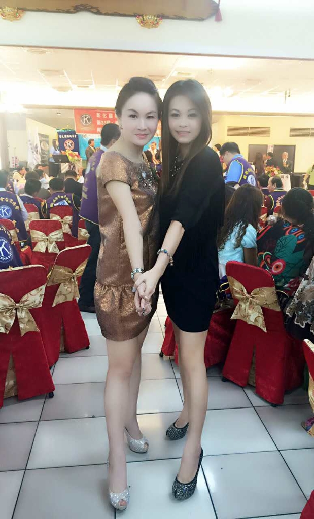29天清一百吨垃圾，正妹靓机绚丽环岛行