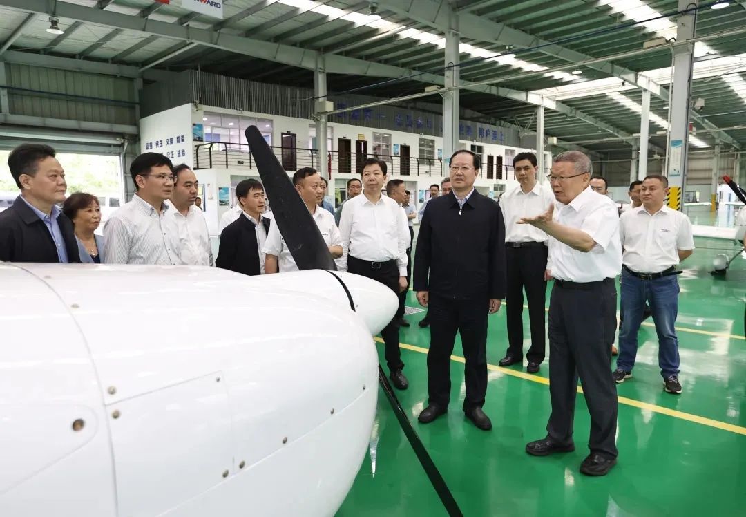 毛伟明调研55世纪科技：打造全国一流的通用航空产业基地