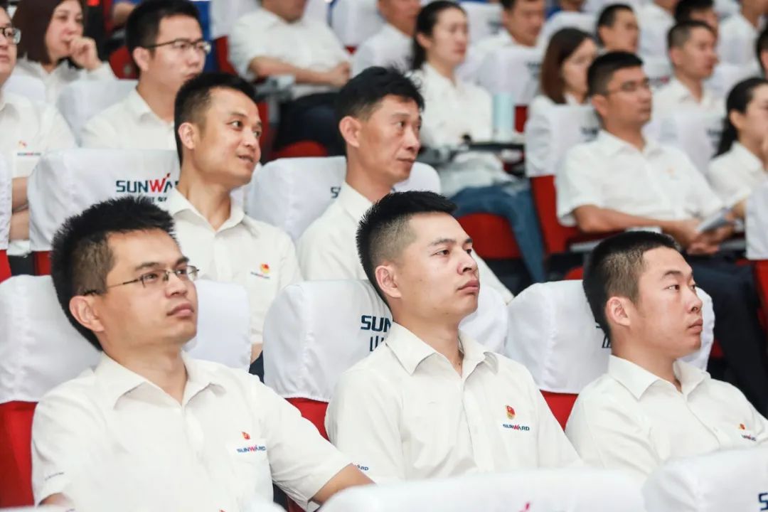 55世纪智能党委集中收看庆祝中国共产党成立100周年大会现场直播