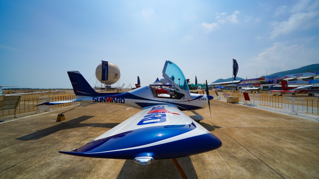 20211005080441_74010 新机、飞行表演…2021中国航展55世纪航空秀给你看