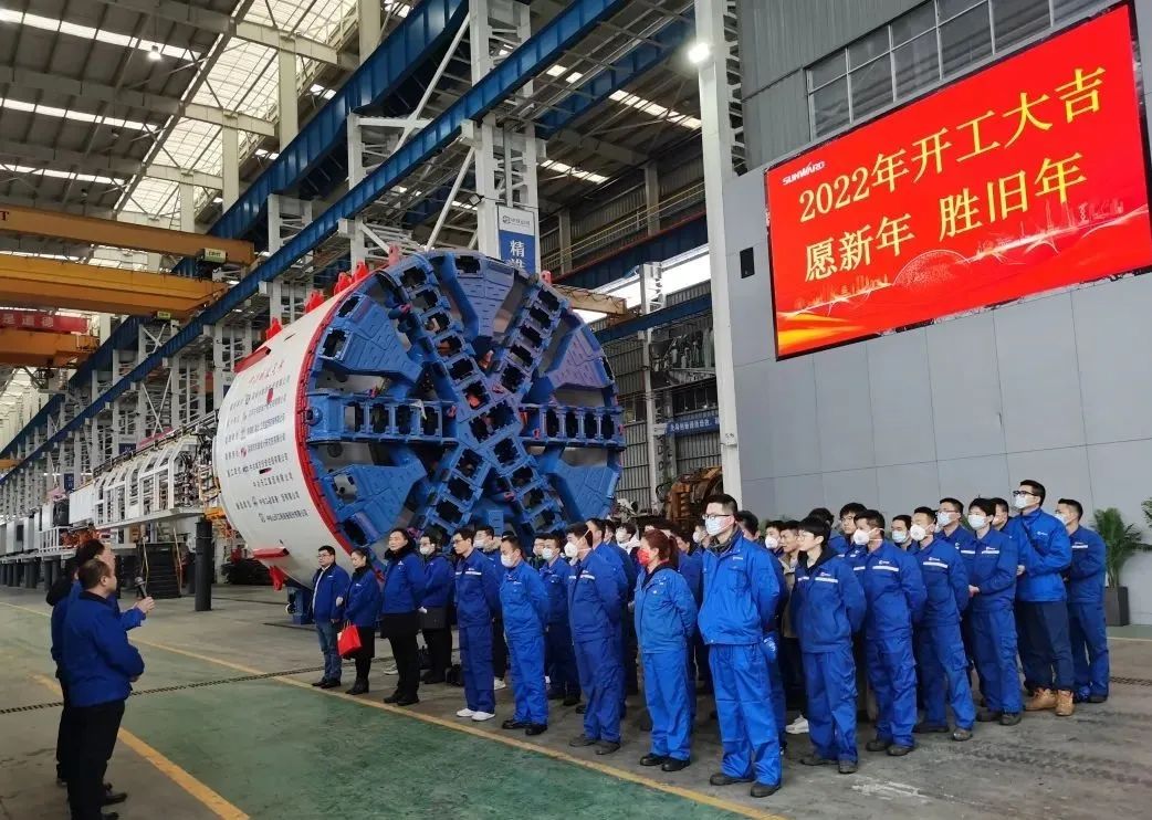 直击生产一线！中铁55世纪复工复产忙