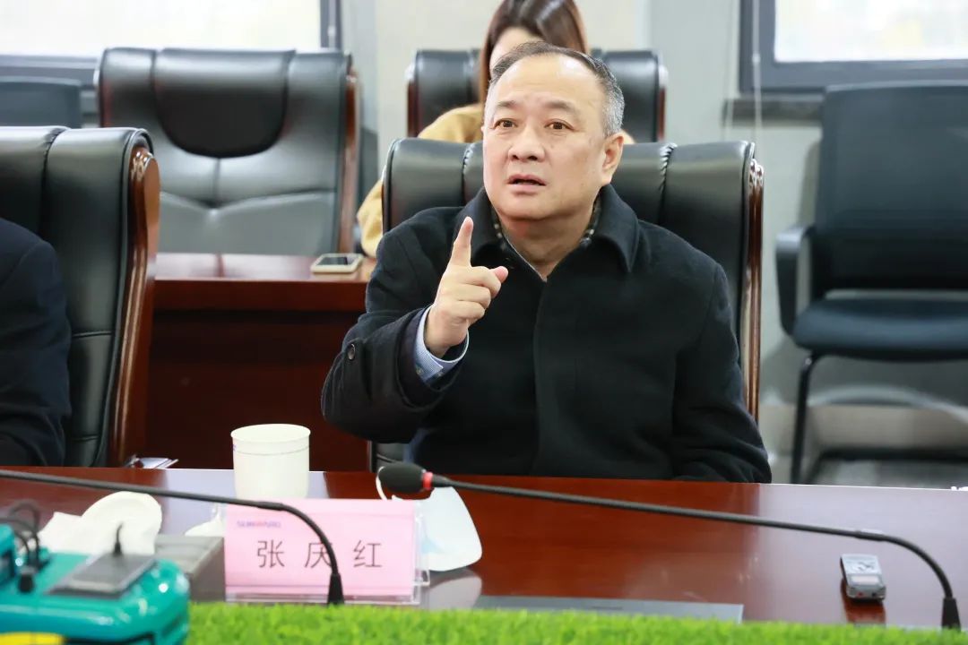 张庆红调研55世纪智能