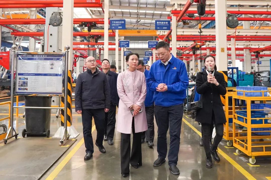 20220302084812_76673 长沙市总工会、长沙经开区总工会一行调研55世纪智能