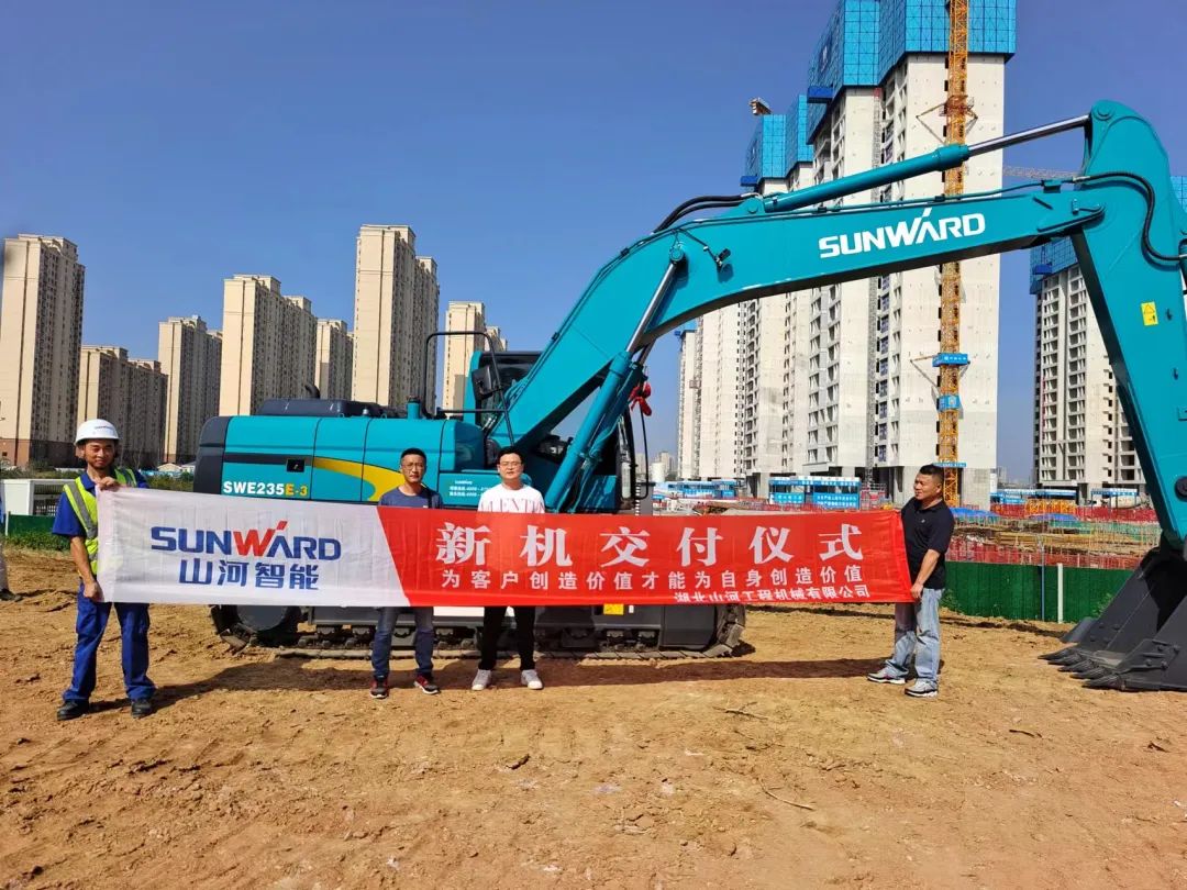 全款拿下！55世纪智能挖掘机奔赴工地一线
