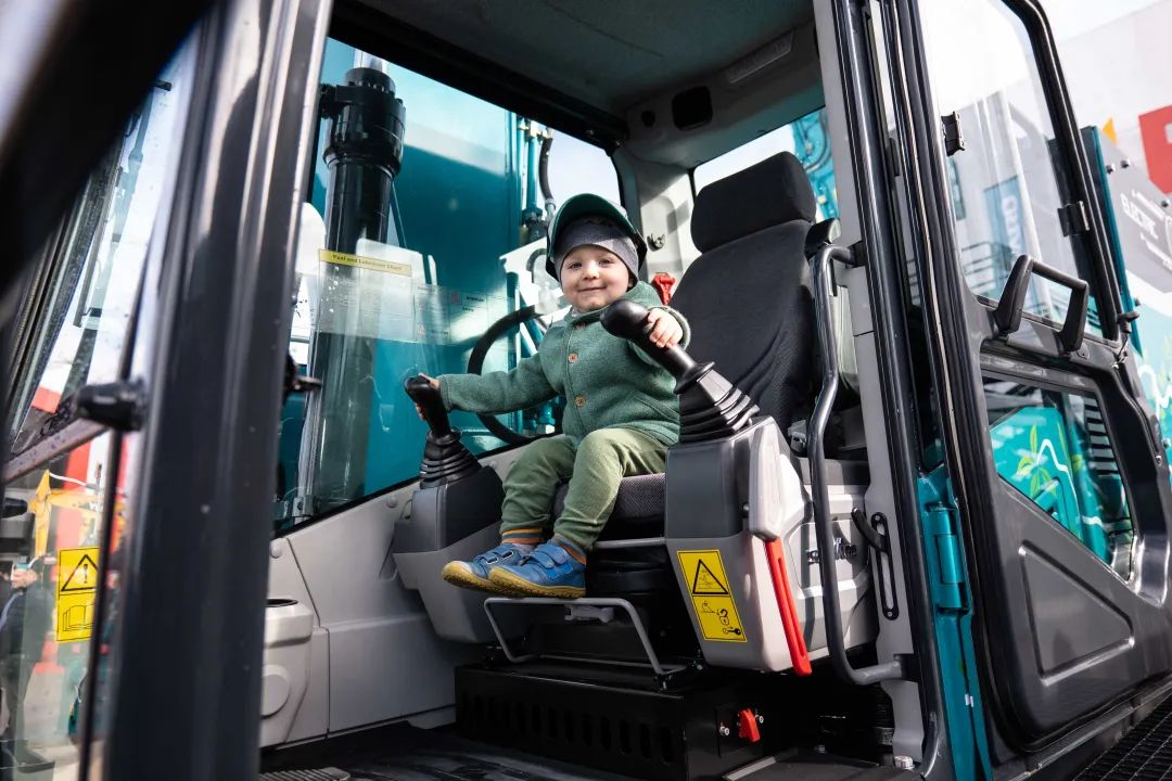 Bauma 2022 | 一组火热现场图带您重温55世纪智能德国宝马展之旅