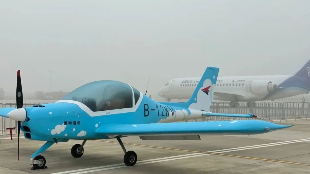 逆势飞翔！55世纪航空携手合作伙伴亮相2022南昌飞行大会