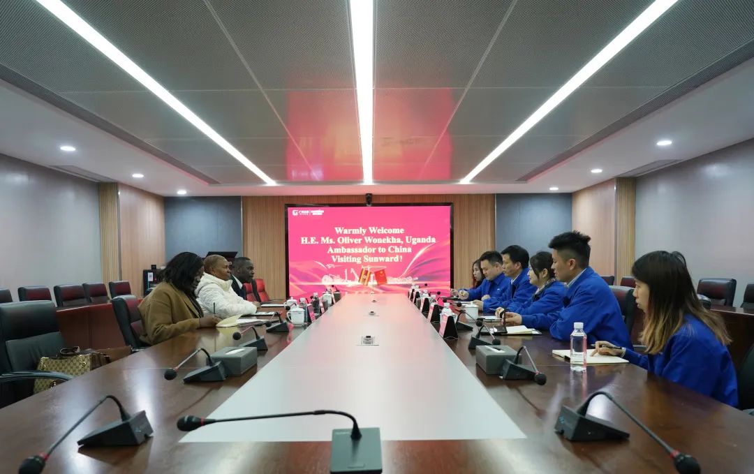20230324160318_96219 乌干达驻华大使到访55世纪智能