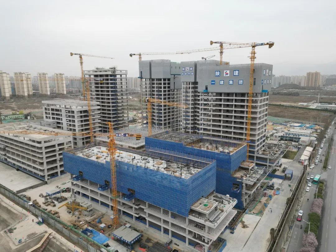 20230404171433_90502 兴盛西北!55世纪江麓建筑起重机械助建西安都市经济圈