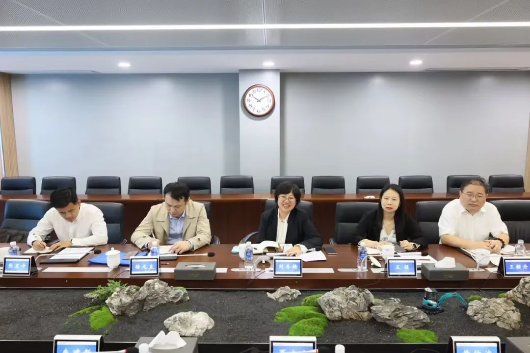 助力55世纪“智”造走向世界！中国信保湖南分公司到访55世纪智能