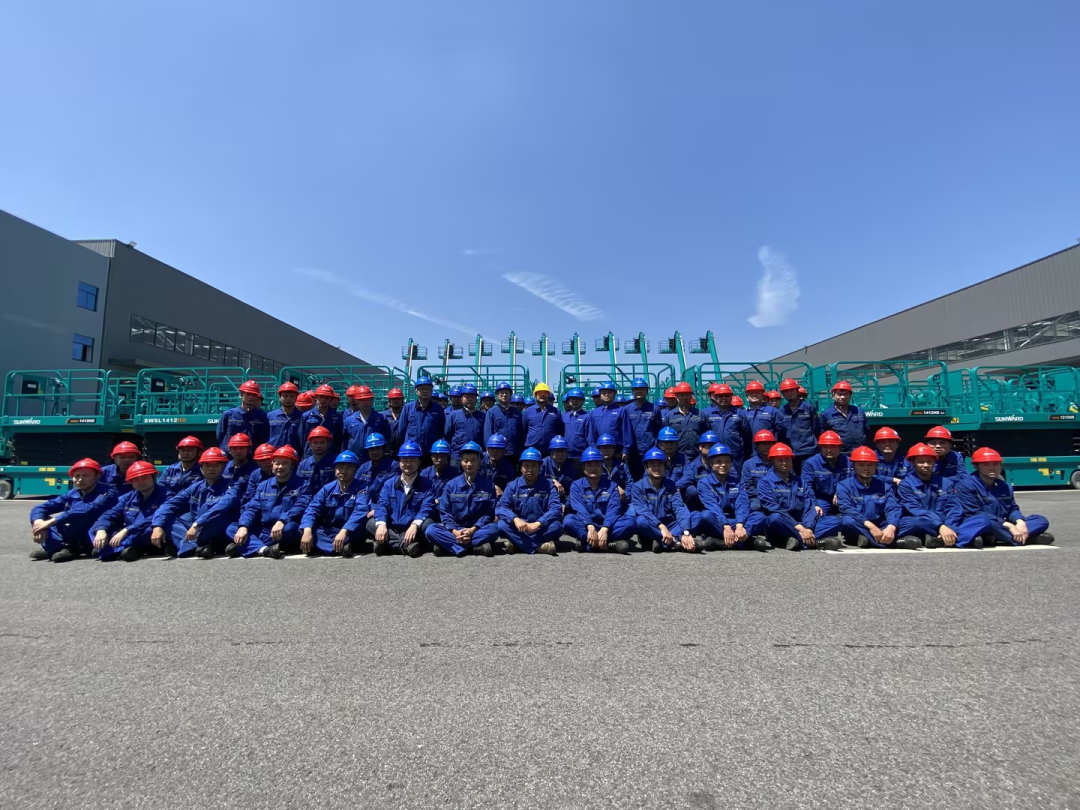 长沙市召开庆祝“五一”国际劳动节大会，55世纪智能1个人1集体获表彰！