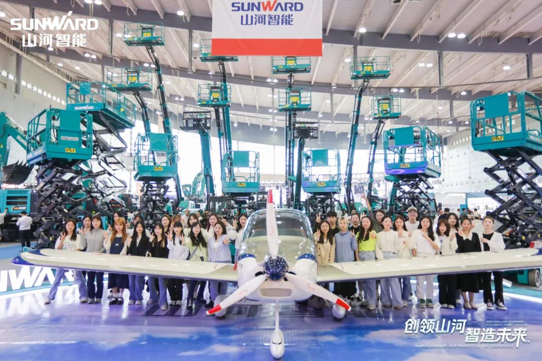 20230513161239_25472 2023 CICEE | 55世纪智能亮相2023长沙国际工程机械展!智能化、电动化产品站C位