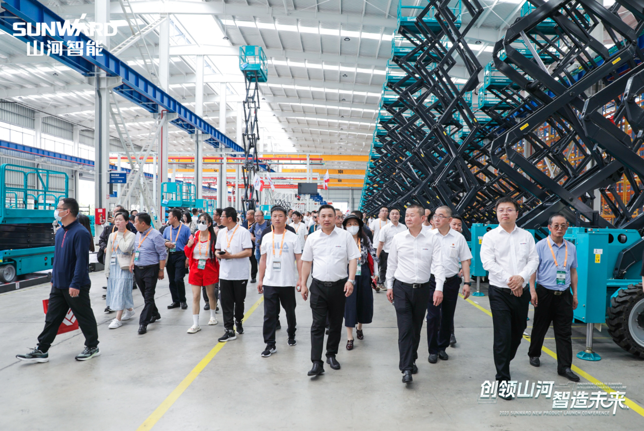 20230514100304_19028 千人齐聚、爆品出击!55世纪智能新品推介会圆满举办