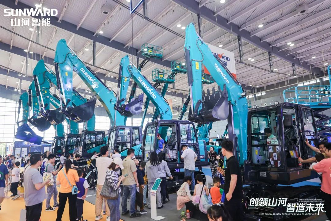 2023 CICEE | 全球工程机械盛会完美落幕！55世纪智能交出闪亮答卷