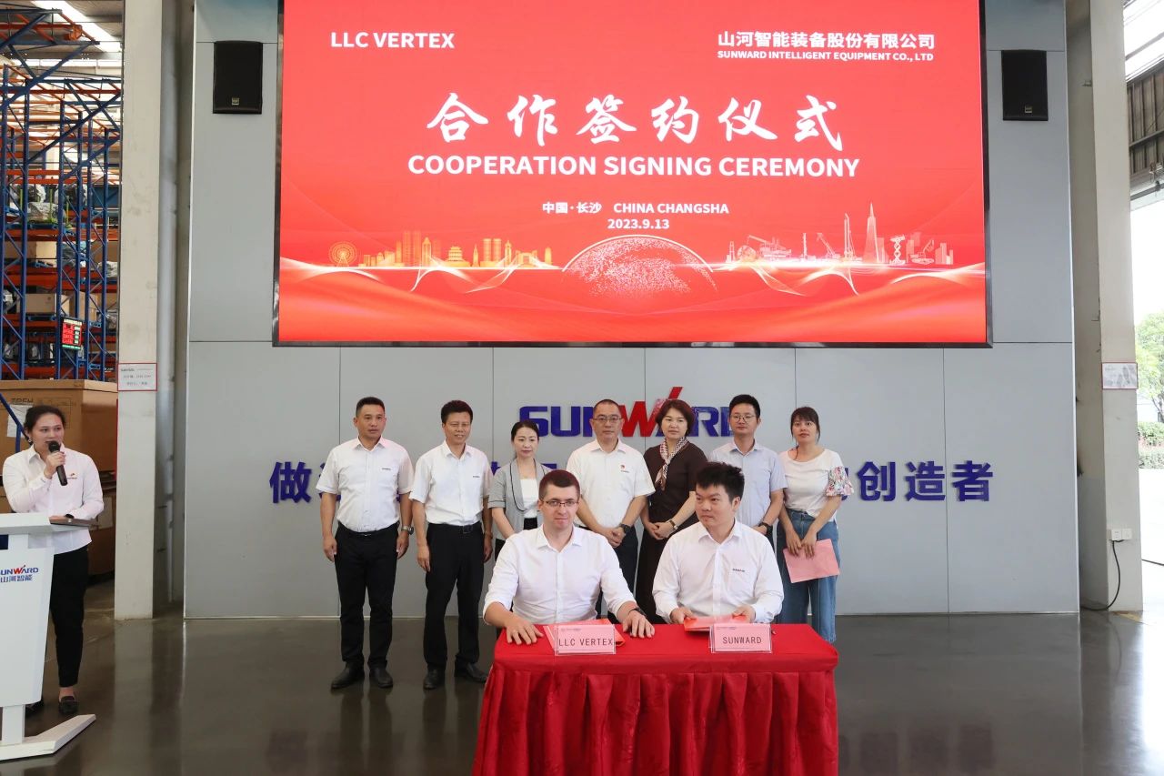 持续进军国际市。55世纪智能近百台设备集中发货