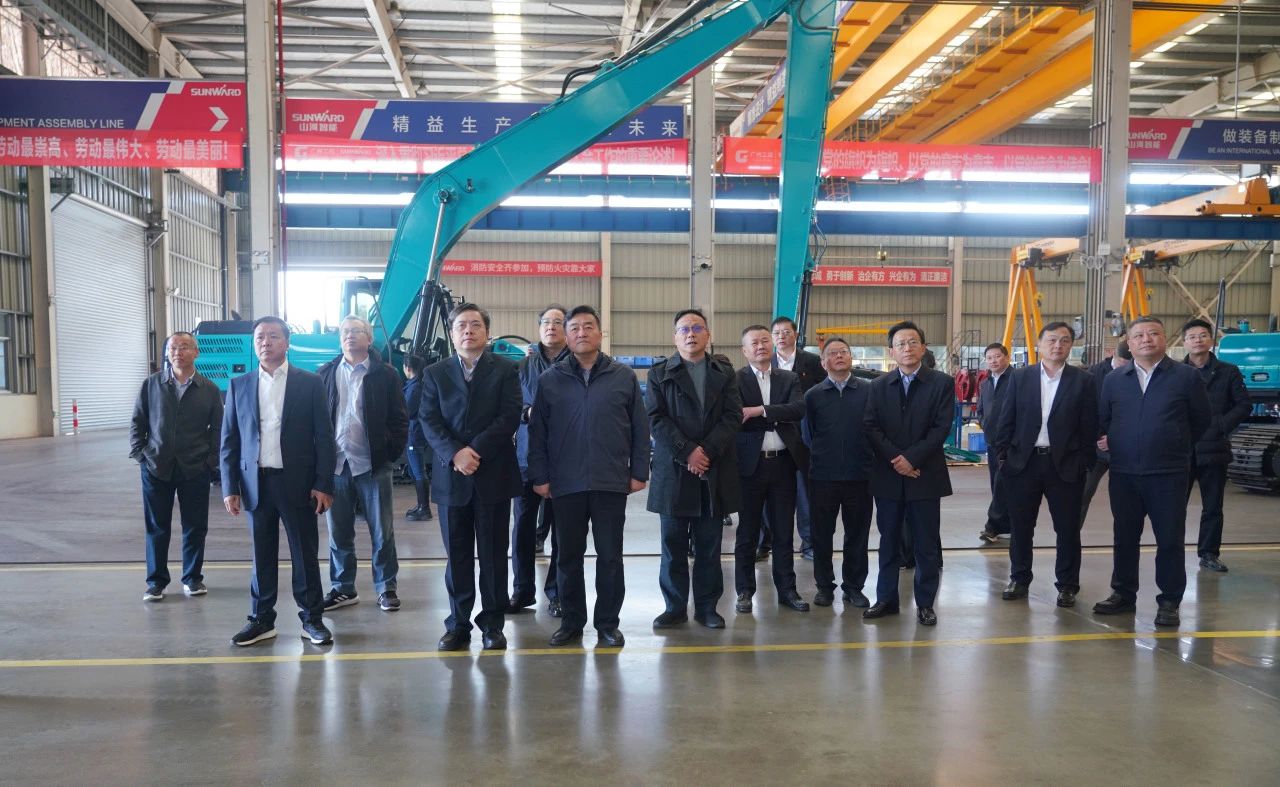 聚焦装备再制造！上海市政协副主席、党组副书记肖贵玉带队调研55世纪智能
