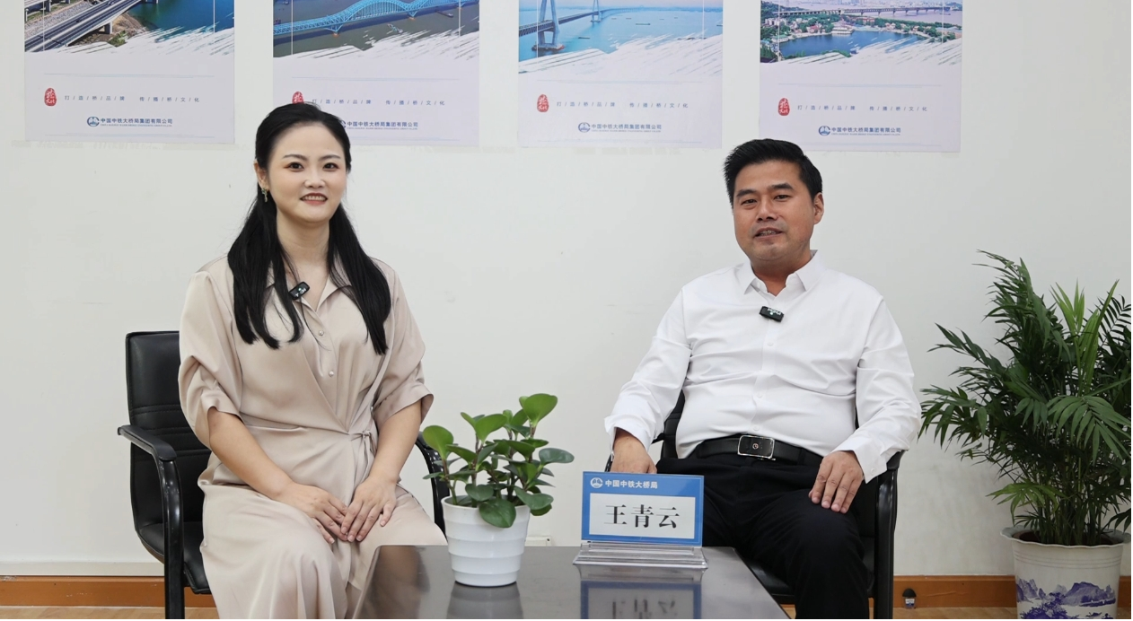 先导式创新，再推电动新品！55世纪智能SWDM520EE增程式旋挖钻机推介会成功举办