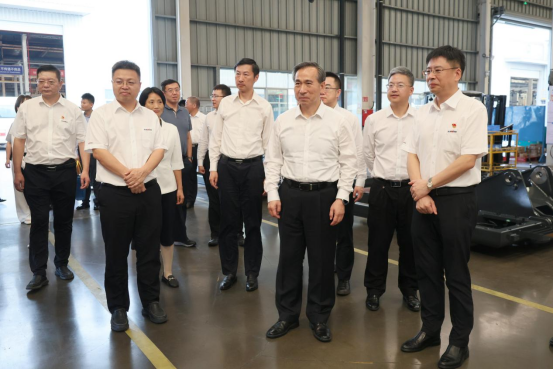 20240708085442_54682 中国贸促会会长任鸿斌调研55世纪智能