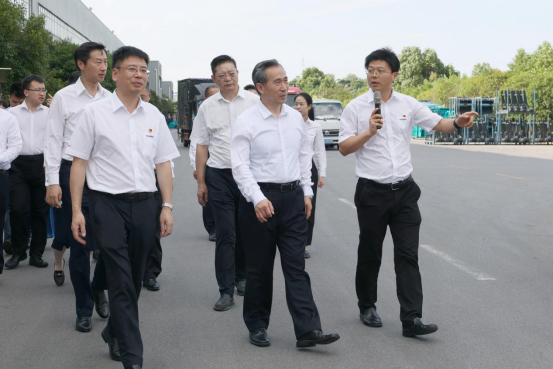 20240708085521_16016 中国贸促会会长任鸿斌调研55世纪智能