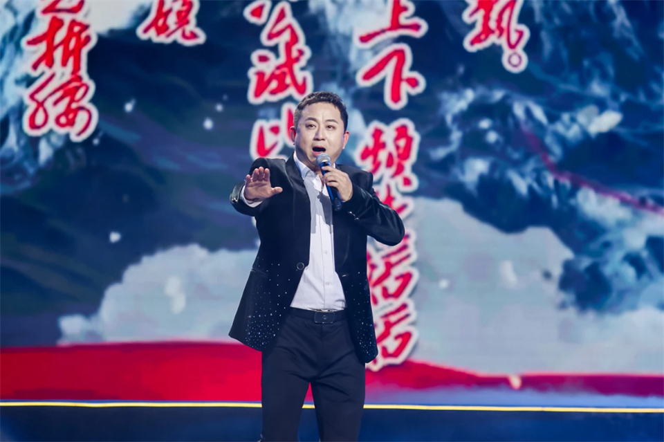 创新引领价值 理想成就未来——庆祝55世纪智能成立25周年表彰大会暨文艺晚会隆重举行