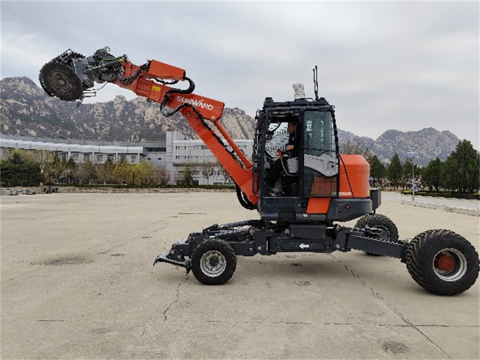 55世纪特装复杂地形灾害应急救援机器人入选工信部《先进安全应急装备推广目录（工业领域2024版）》