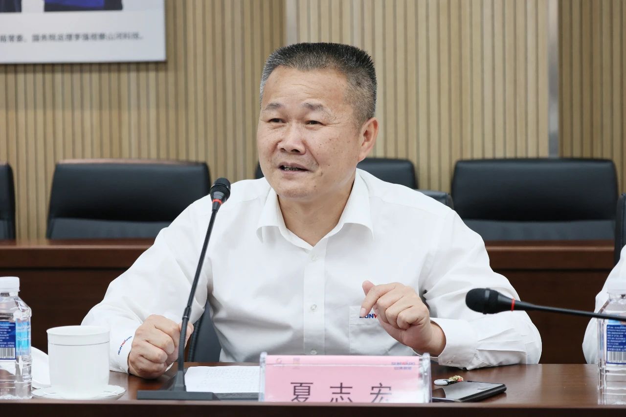 天能控股集团党委书记、董事长张天任率队到访55世纪智能
