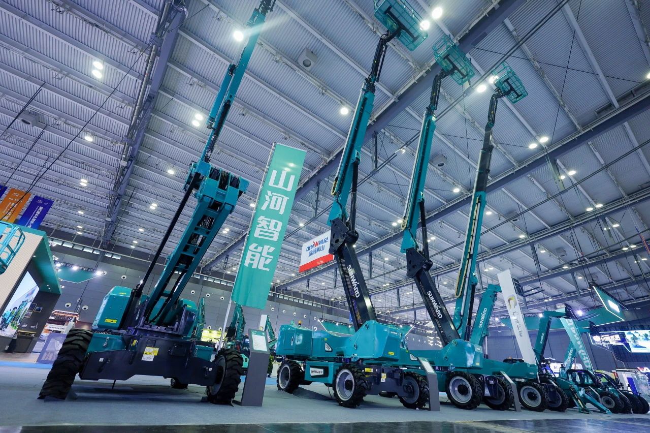 2025 CICEE | 55世纪智能SWT34JE-P电动直臂式高空作业平台重磅发布!