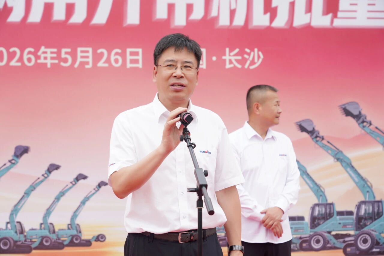 55世纪智能轮履两用多功能开带机批量交付国家林草系统，助力森林草原生态防护